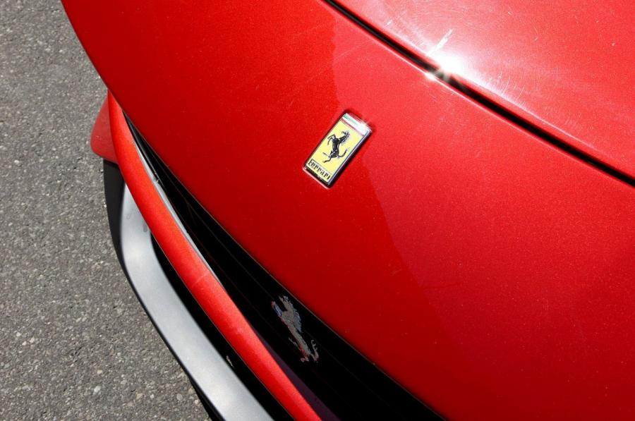  Ferrari F12berlinetta 2012 года  (фото 82 из 104)